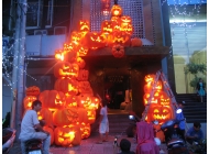 Trang trí Halloween